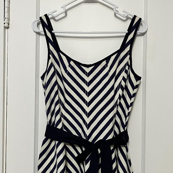 Talbots shoreline chevron striped dress navy size 8 petite preppy nautical - Picture 5 of 10